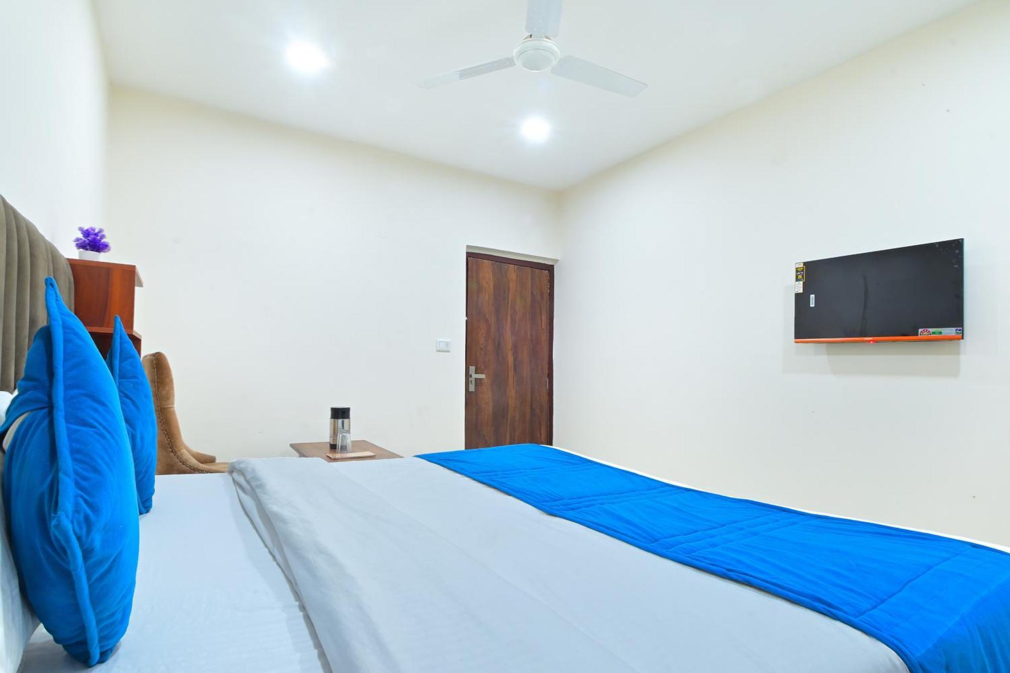 Chowdhry Tourist Lodge - New Delhi Railway Station - 2 Minutes Walk Nova Deli Exterior foto