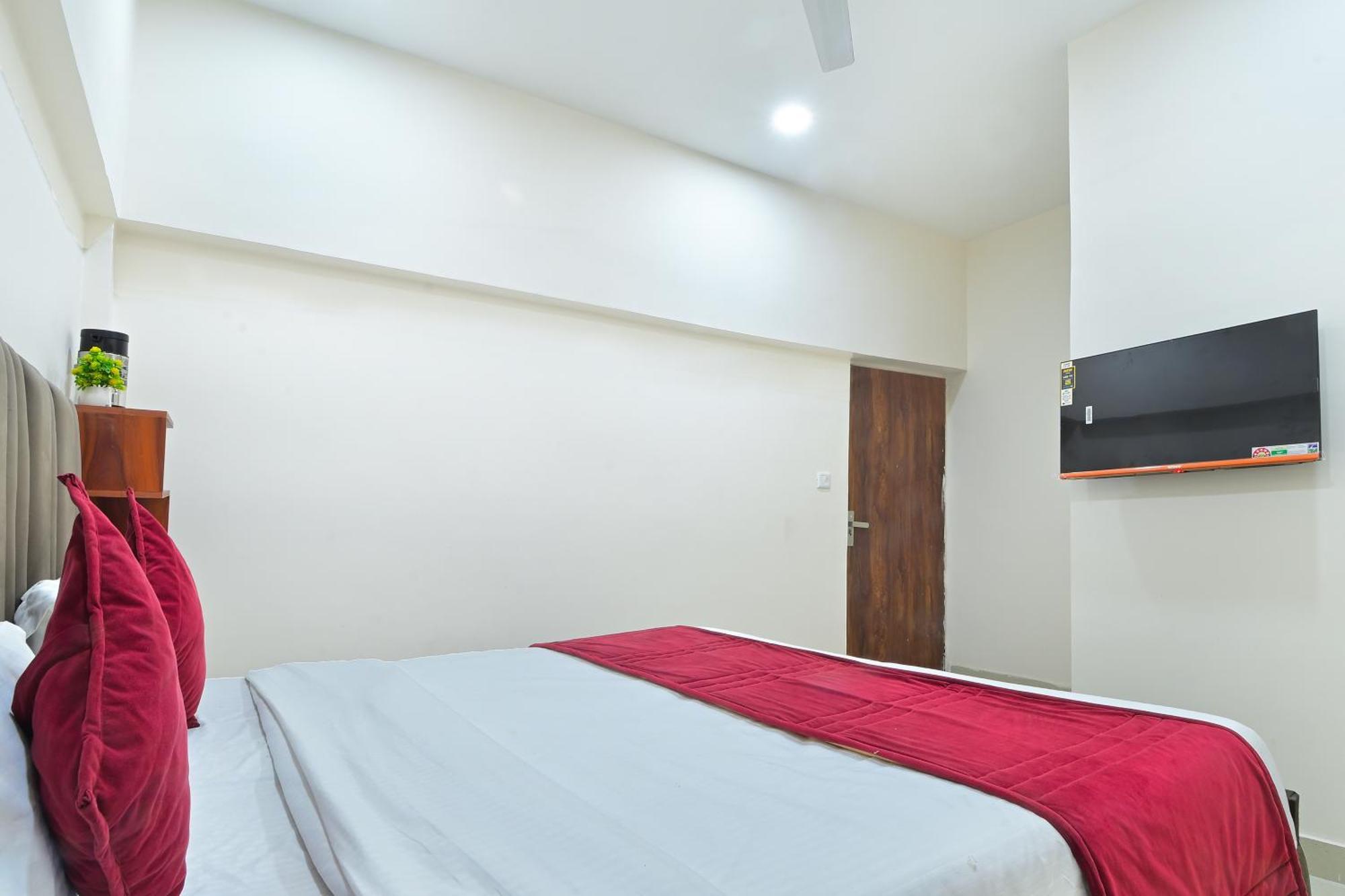 Chowdhry Tourist Lodge - New Delhi Railway Station - 2 Minutes Walk Nova Deli Exterior foto